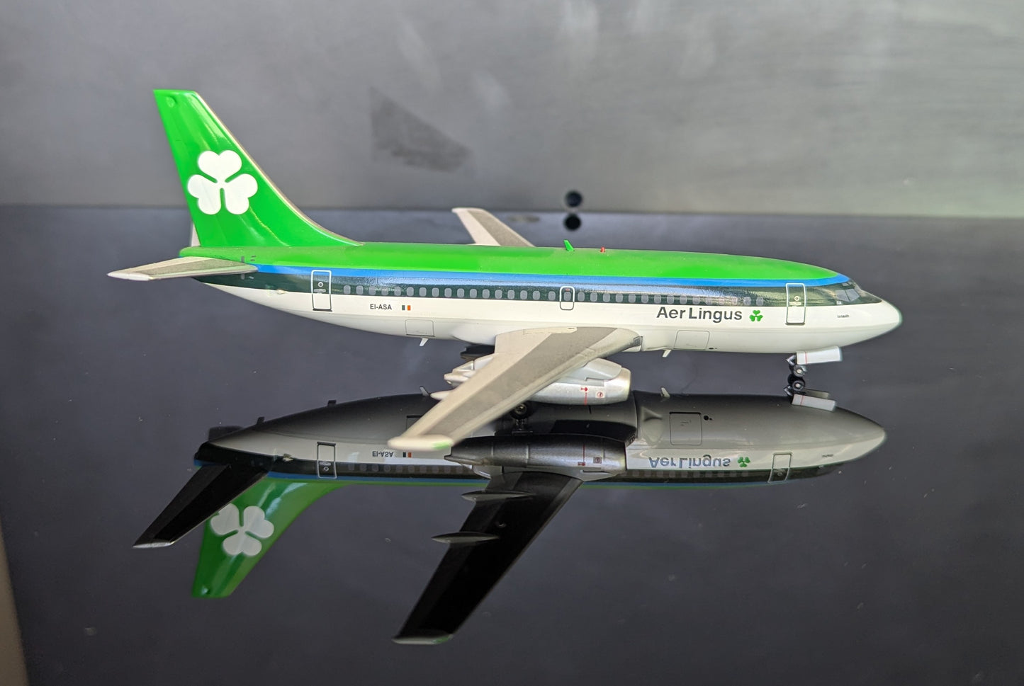 1:200 Aer Lingus B737-200 Inflight200