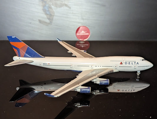 1:400 Delta Air Lines B747-400 N666US Gemini Jets