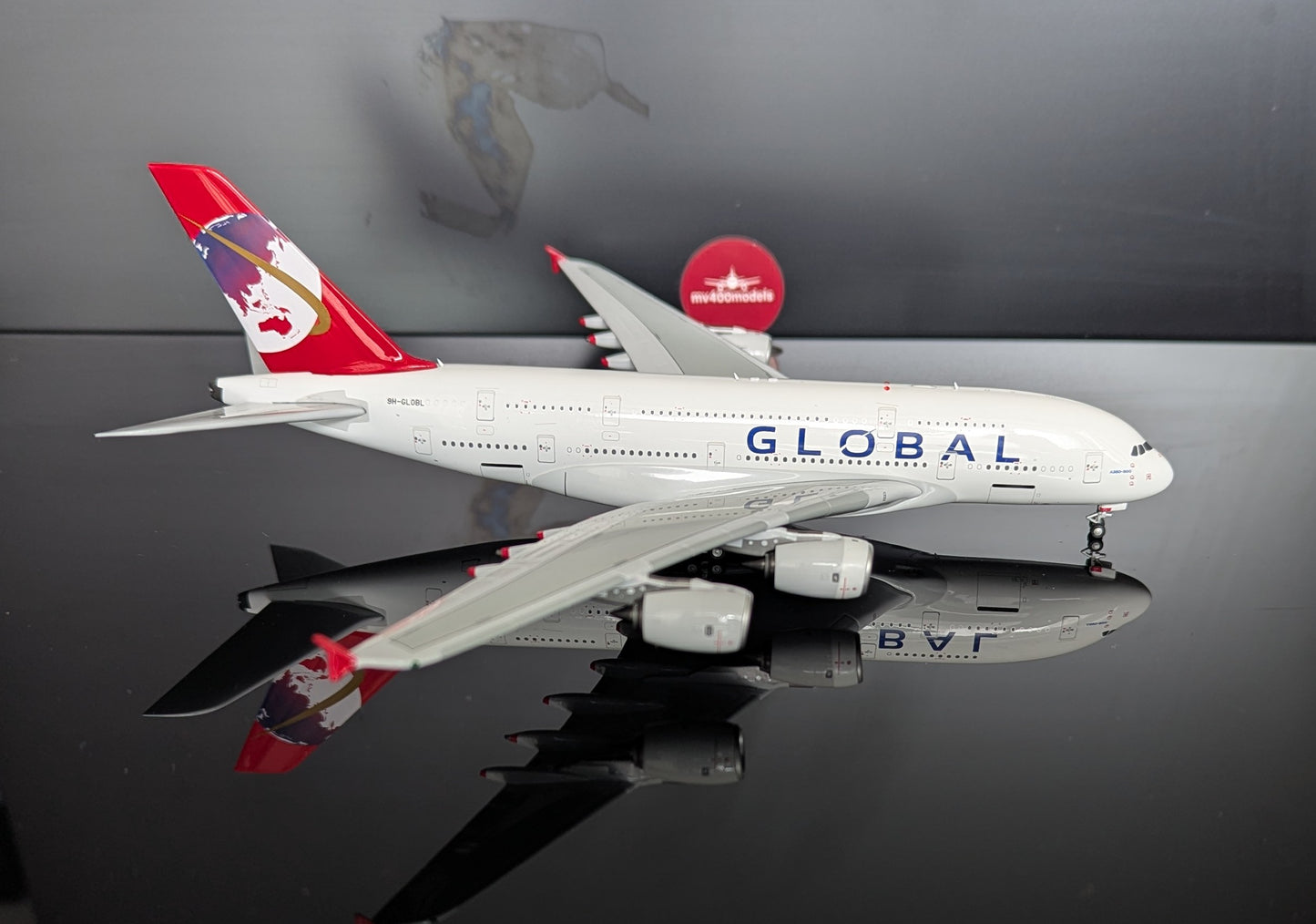1:400 Global Airlines A380-800 detachable gear Aviation 400