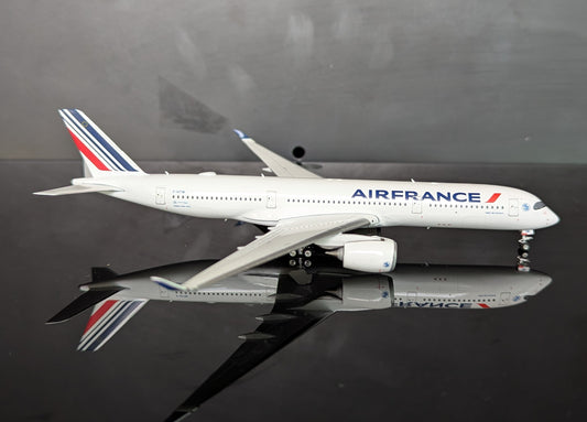 1:400 Air France A350-900 F-HTYM Phoenix Models