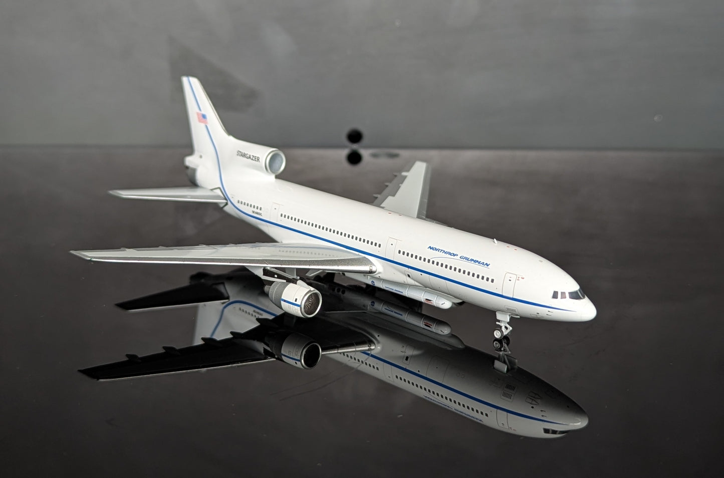 1:400 Northrop Grumman L-1011-100 “With missile tested” N140SC NG Models