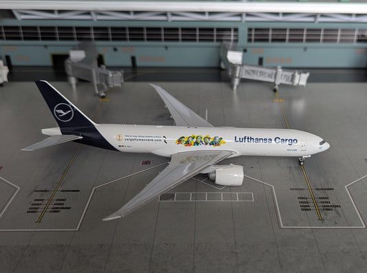 1:400 Lufthansa Cargo B777-200F "cargohumancare.com" NG Models