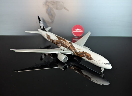 1:400 Air New Zealand B777-300ER “Desolation of Smaug” Flaps Down* JC Wings