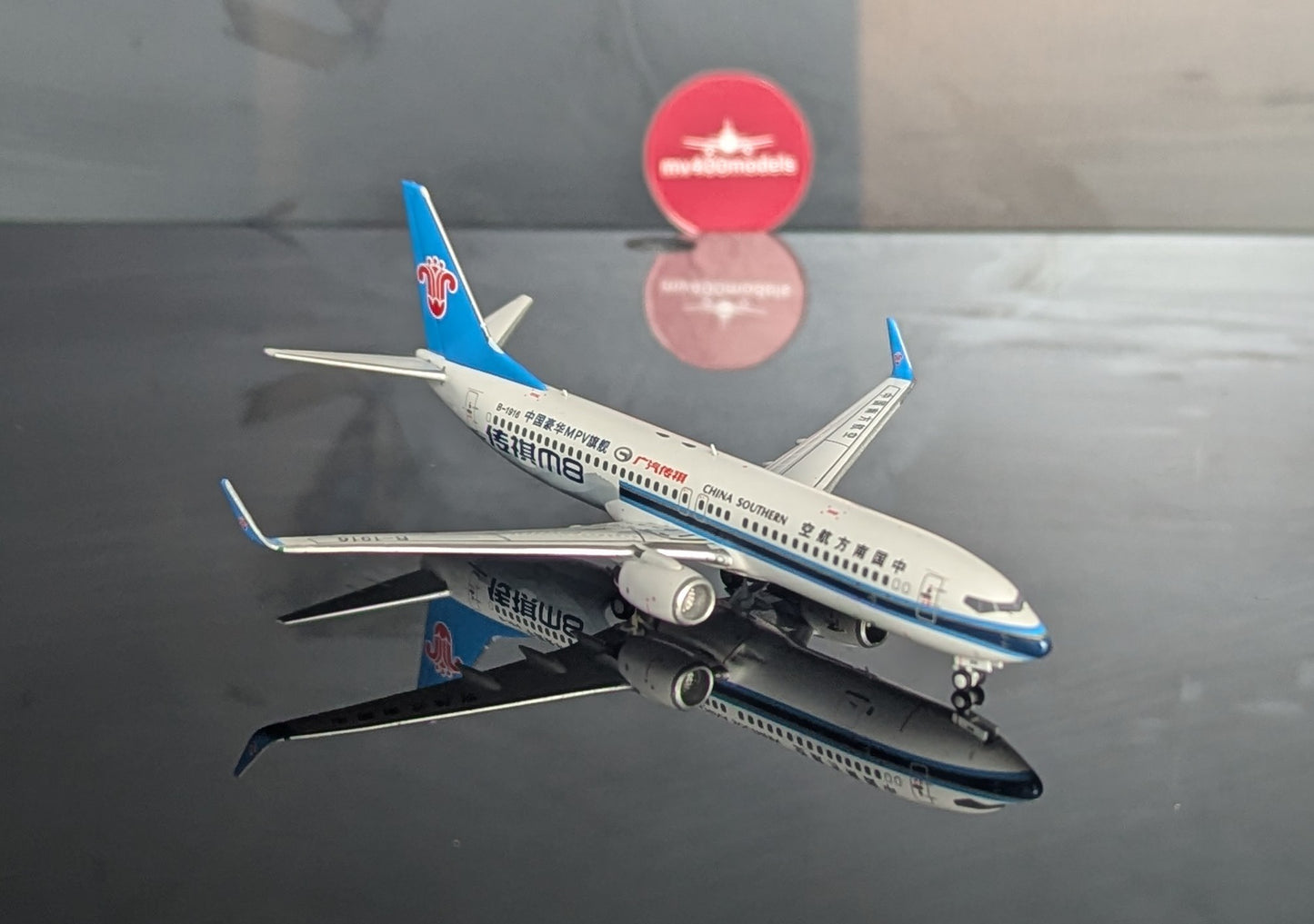 1:400 China Southern Airlines B737-800 "Gac Motor" B-1916 C Model