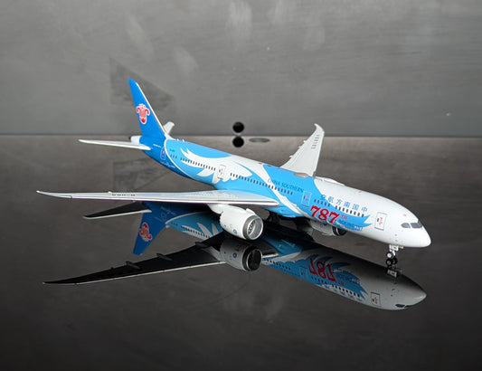 1:400 China Southern Airlines B787-9 Dreamliner B-1168  NG Models