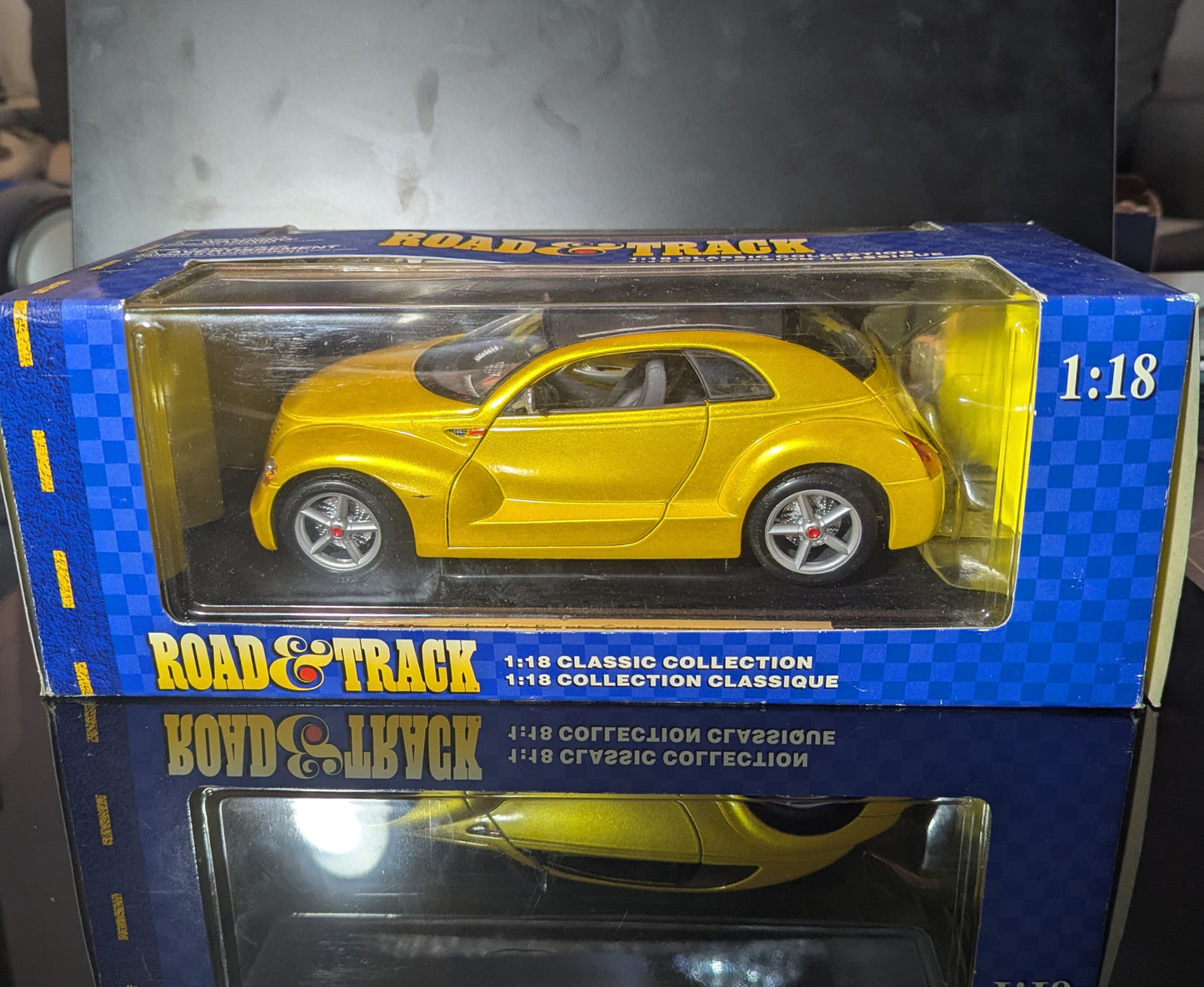 1/18 Chrysler Pronto Cruiser (Original Concept Version) Maisto -Diecast Model Car