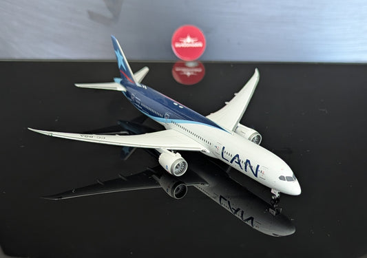 1:400 LAN B787-9 Dreamliner  Phoenix Models