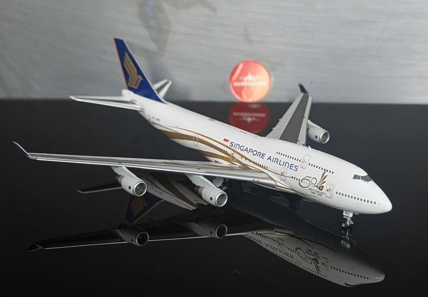 1:400 Singapore Airlines B747-400 "50th Anniversary" YY Wings
