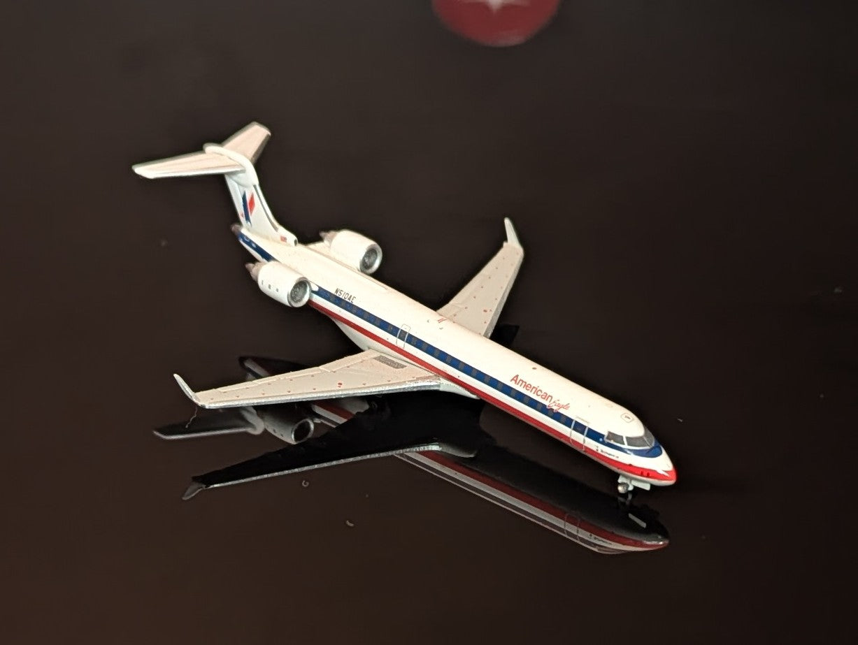 1:400 American Eagle CRJ-700 Gemini Jets