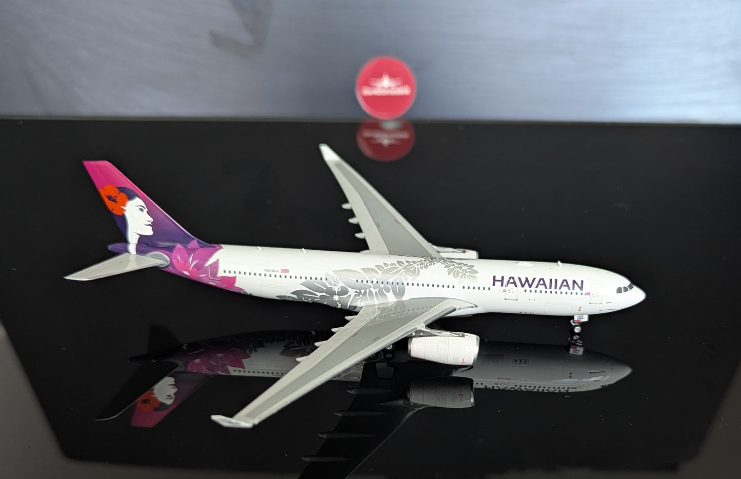 1:400 Hawaiian Airlines A330-200 Phoenix Models
