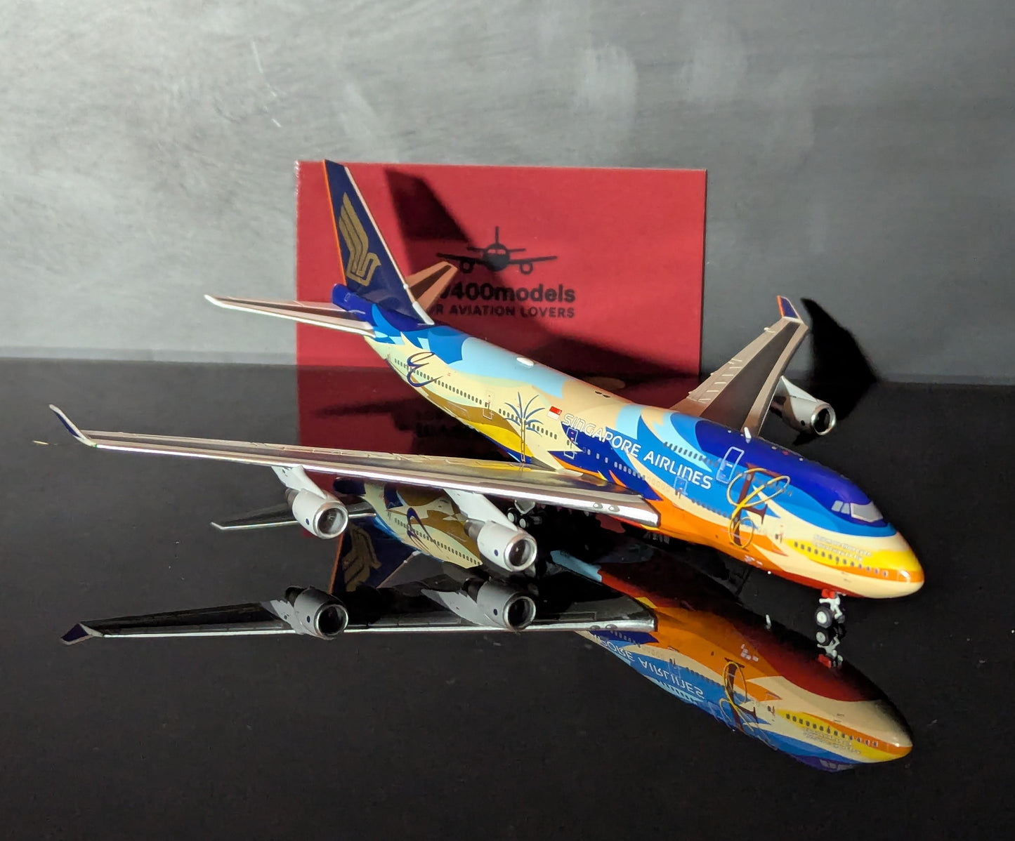 1:400 Singapore Airlines B747-400 “Tropical” JC Wings