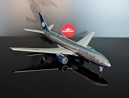 1:400 AeroMexico B777-200ER JC Wings Flaps Down*