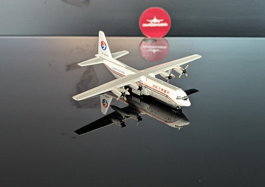 1:400 China Eastern Airlines L-100-30 B-3004 JC Wings