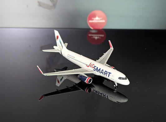 1:400 JetSmart A320-200 LV-IVO Phoenix Models