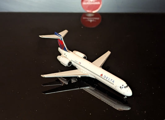 1:400 Delta Air Lines B717-200 N935AT Gemini Jets