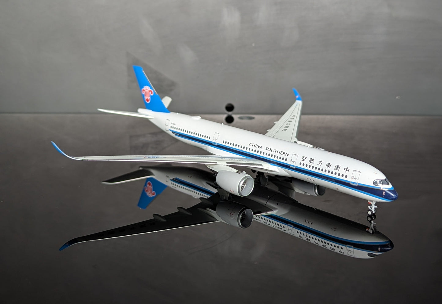 1:400 China Southern Airlines A350-900 B-308T NG Models
