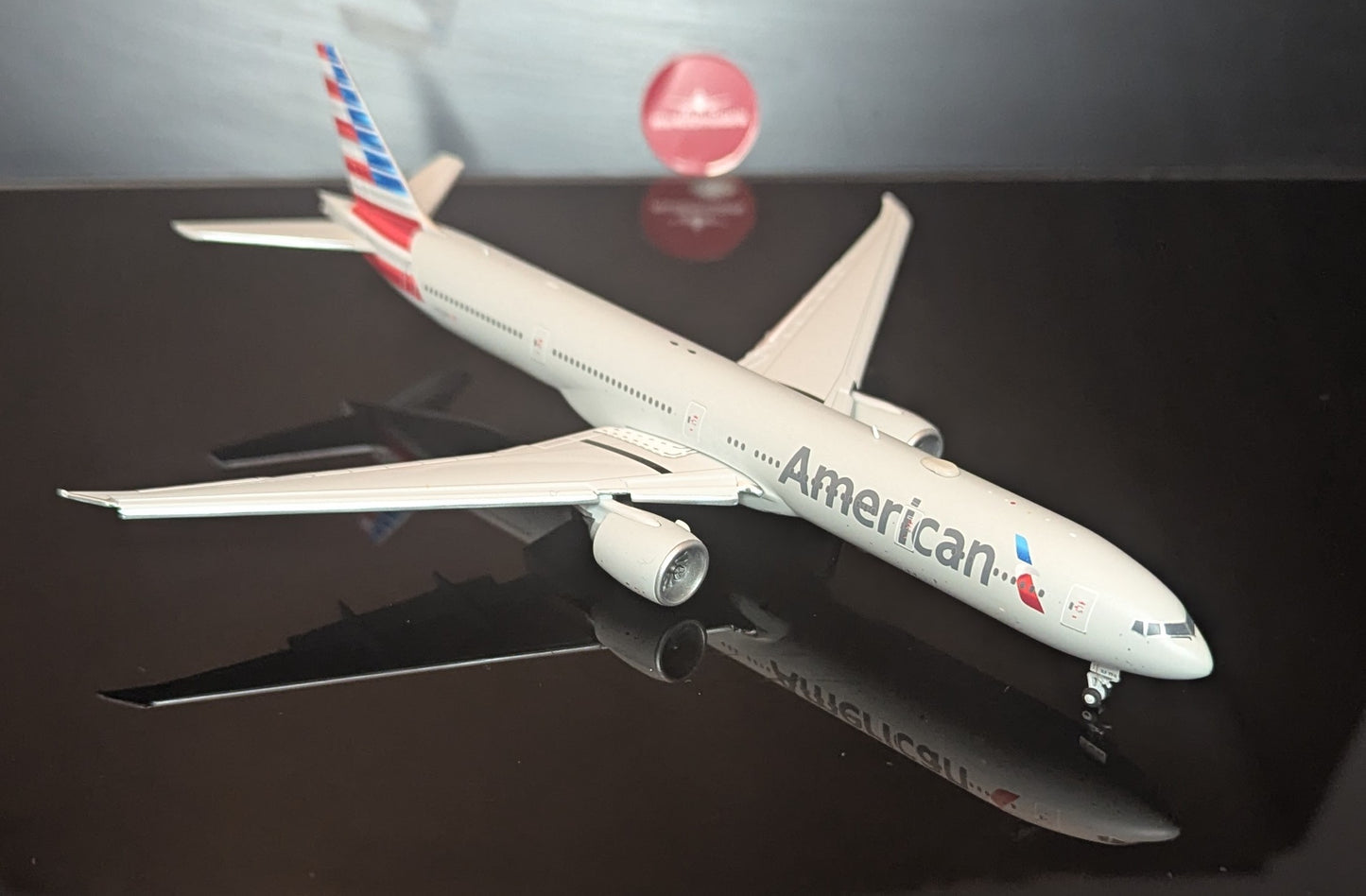 1:400 American Airlines B777-300ER N722AN Flaps Down* Gemini Jets
