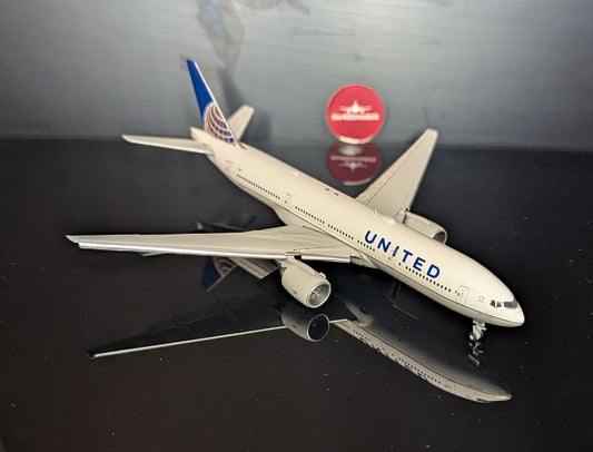 1:400 United Airlines B777-200ER “Gordon M Bethune” Flaps Down  JC Wings