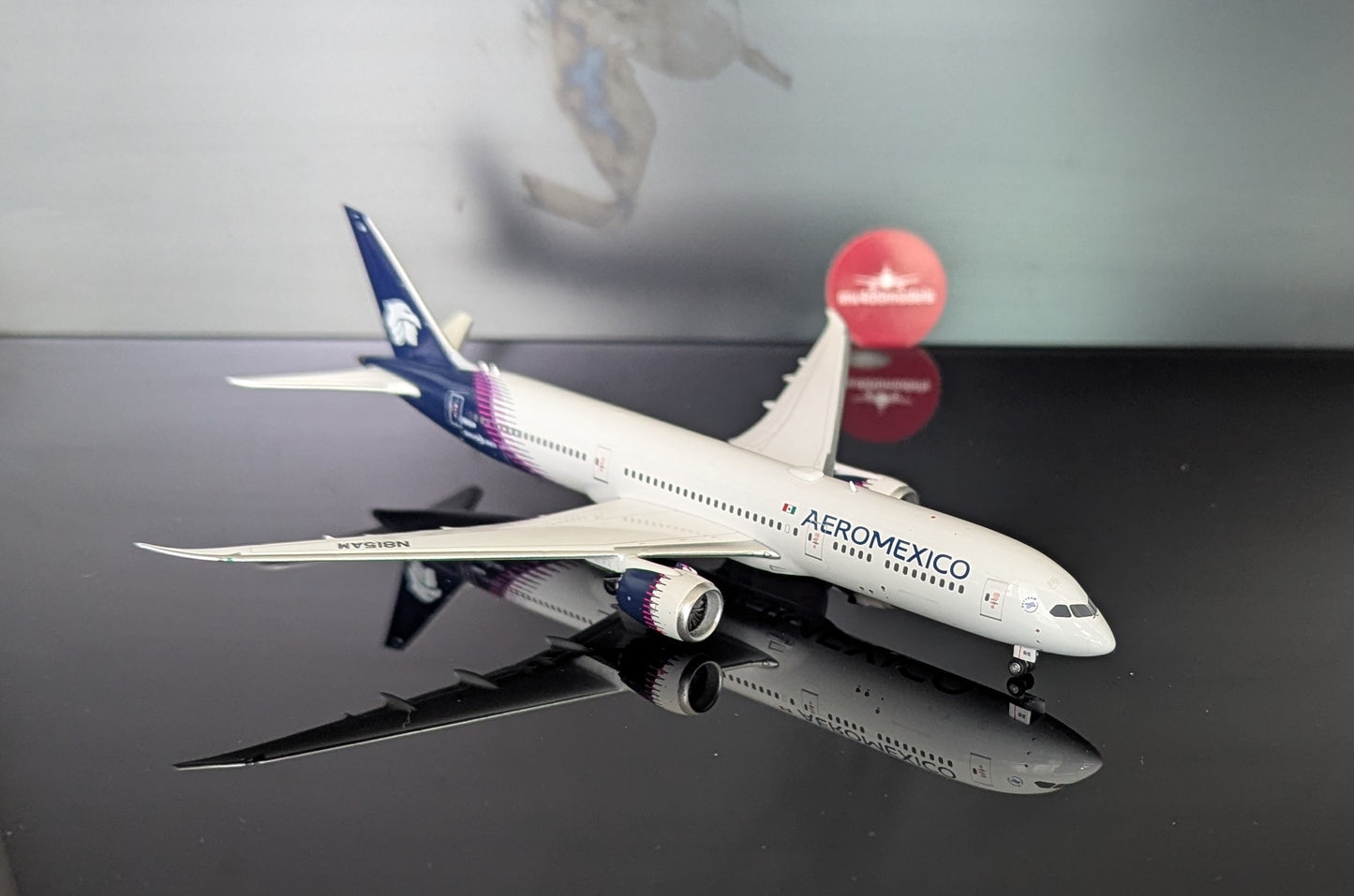 1:400 Aero Mexico B787-9 Dreamliner Phoenix Models