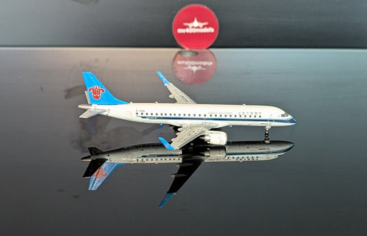 1:400 China Southern Airlines Embraer ERJ-190LR “800th Jet” JC Wings