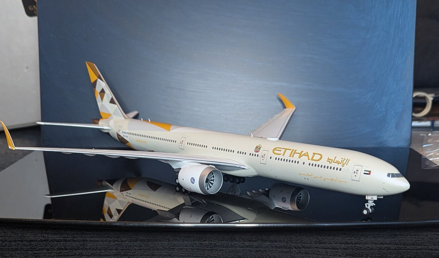 1:200 Etihad Airways B777-9 Gemini200