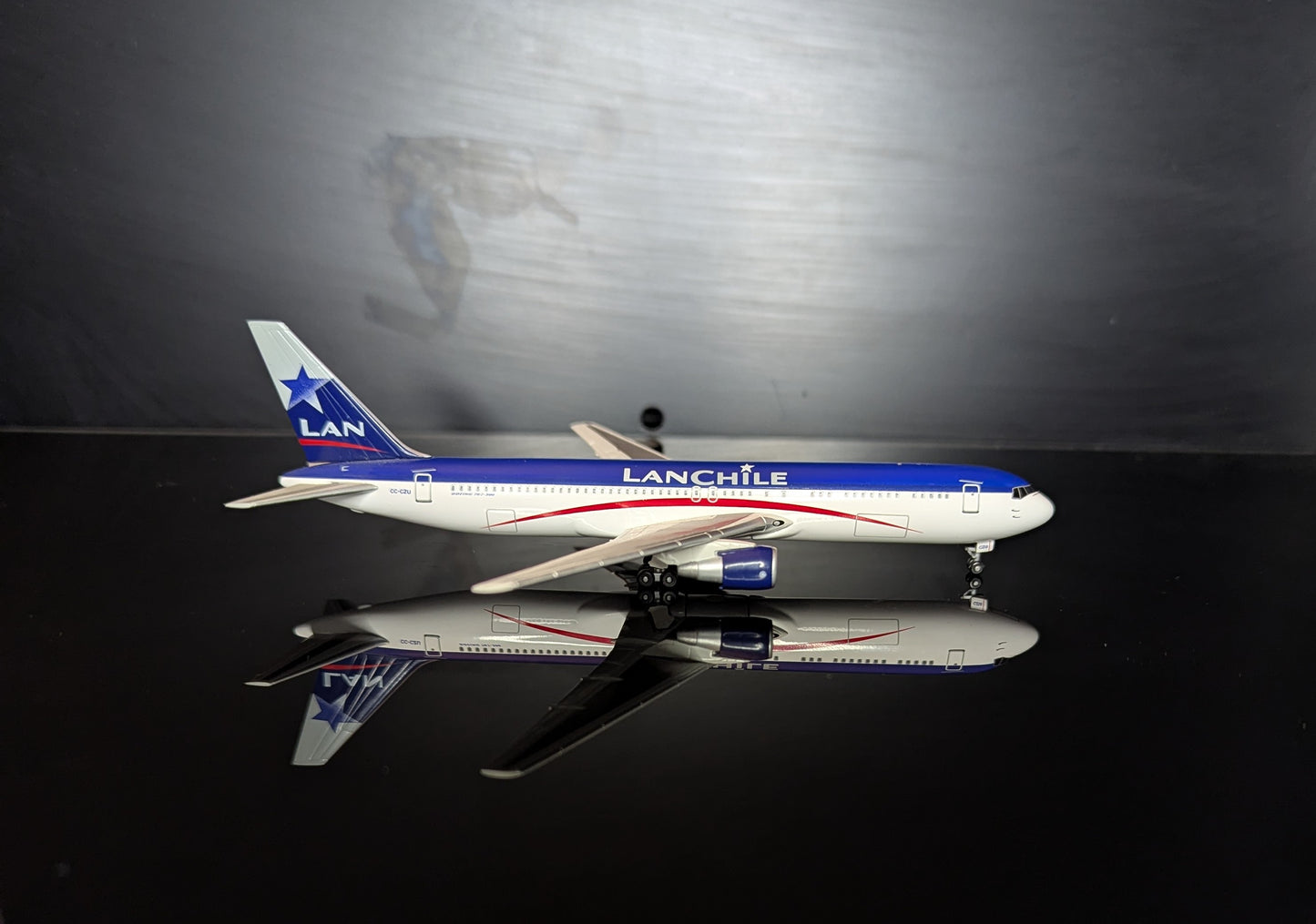 1:400 LanChile B767-300 Jet X