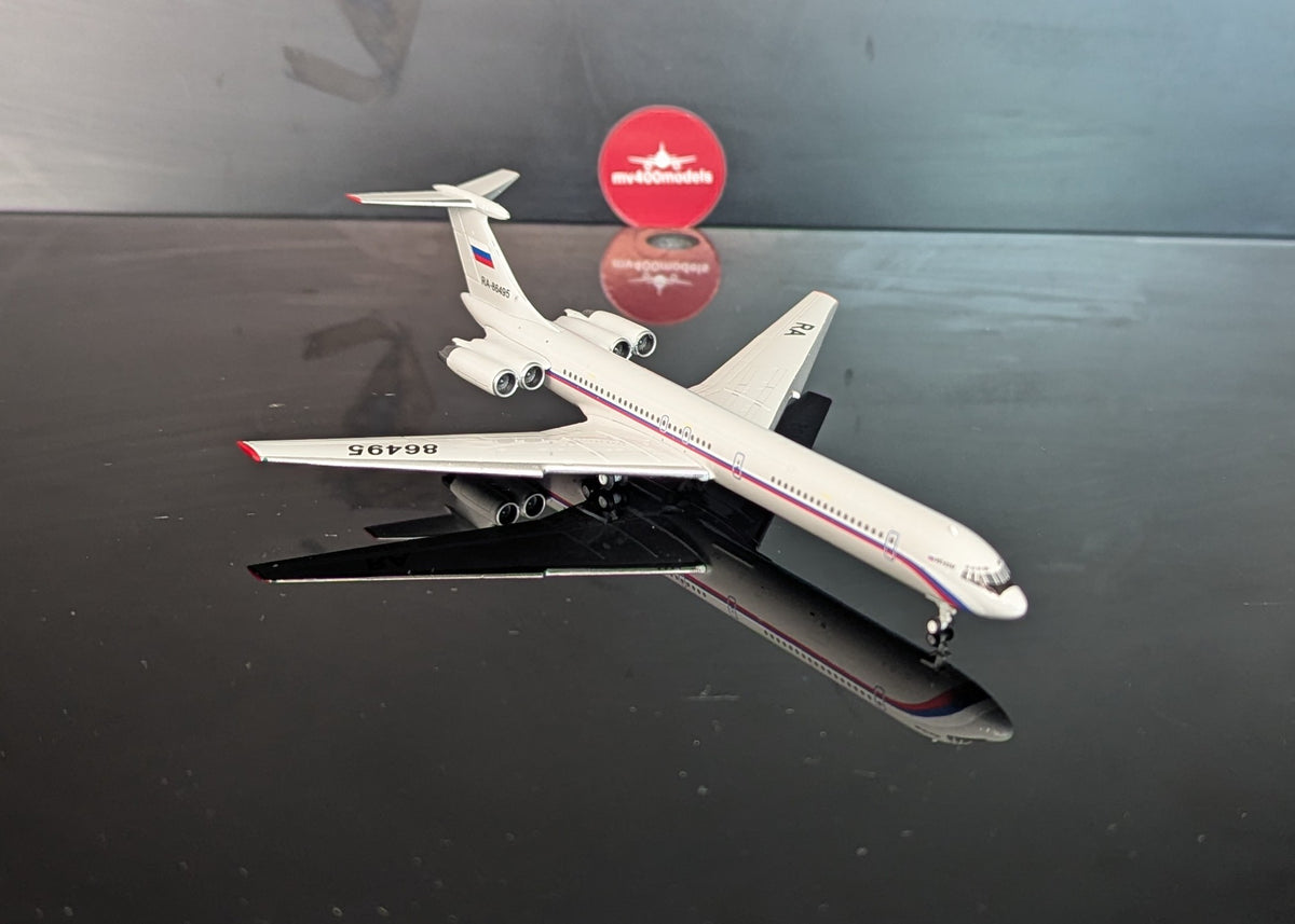 1:400 Rossiya IL-62M Phoenix Models