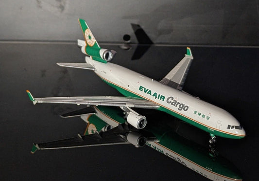1:400 Eva Air Cargo MD-11 Phoenix Models