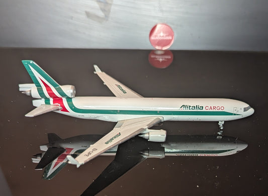 1:400 Alitalia Cargo MD-11 Gemini Jets