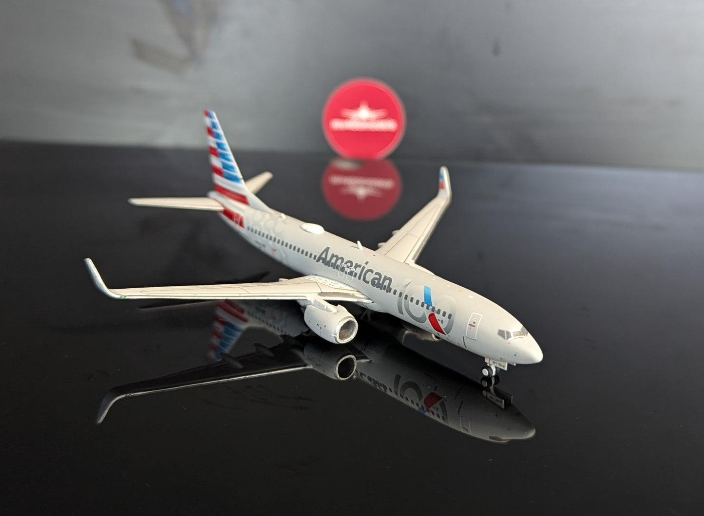 1:400 American Airlines B737-800 “100 Years” Gemini Jets