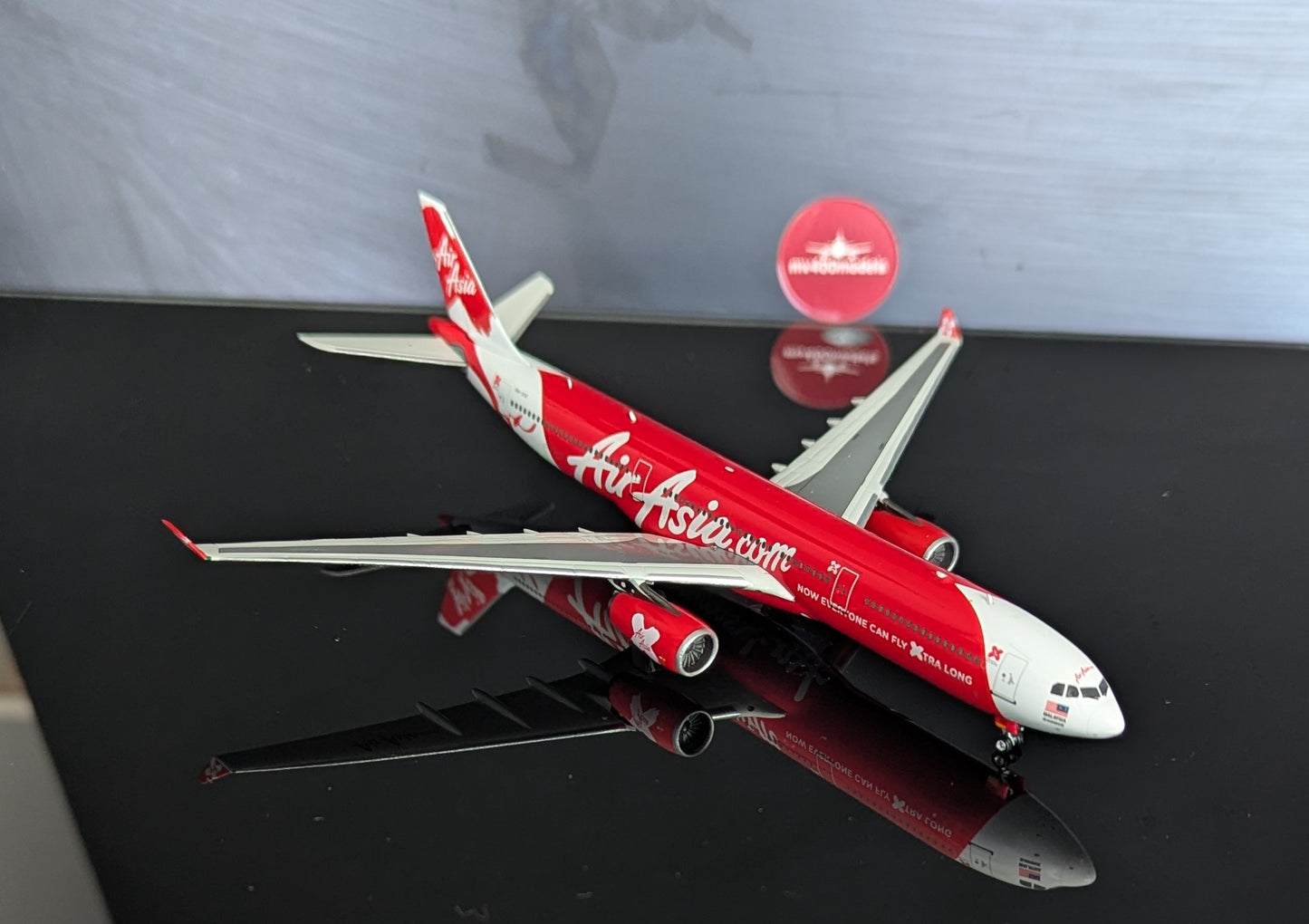 1:400 Air Asia A330-300 Phoenix Models