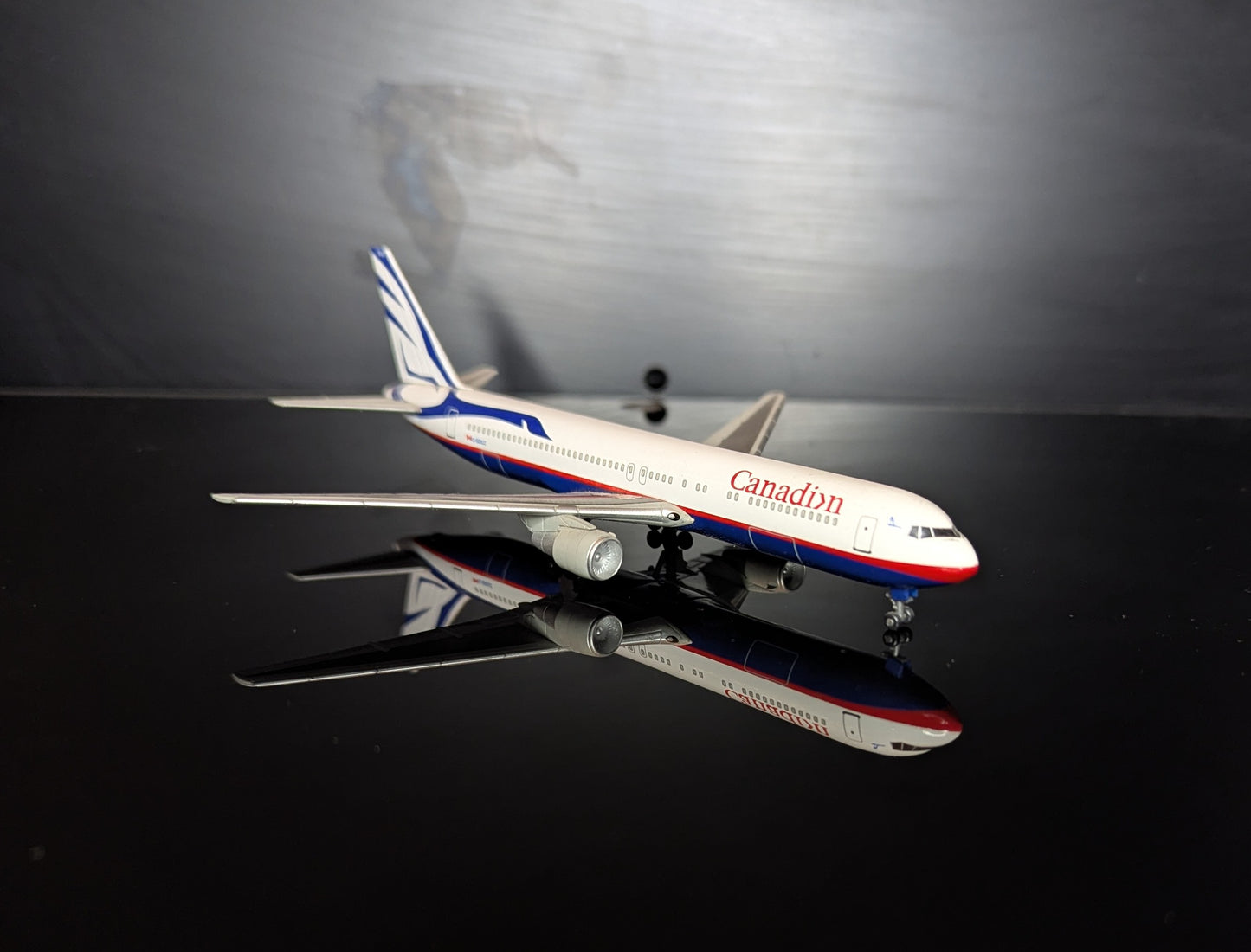 1:400 Canadian Airlines B767-300 Dragon Wings