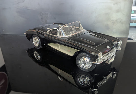 1/18 1957 Chevrolet Corvette Maisto No Box*