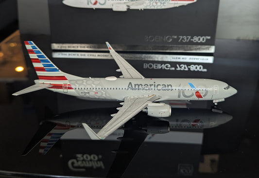1:200 American Airlines B737-800 “100 Years” Gemini200