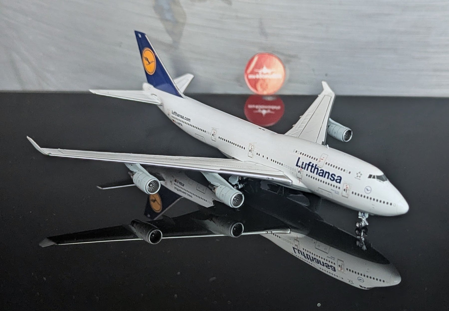 1:400 Lufthansa B747-400 YY Wings