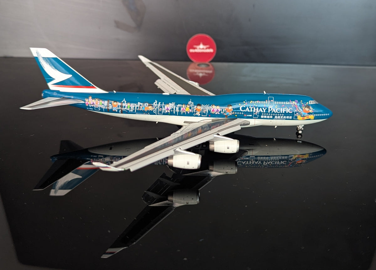 1:400 Cathay Pacific B747-400 “Asia’s World City” JC Wings Flaps Down*