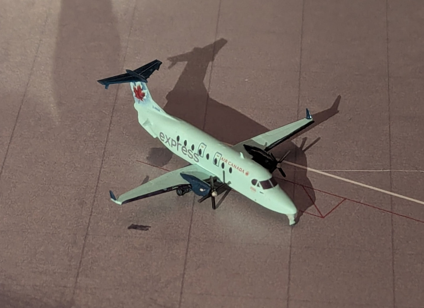 1:400 Air Canada Express Beechcraft 1900D 3D Design Deck
