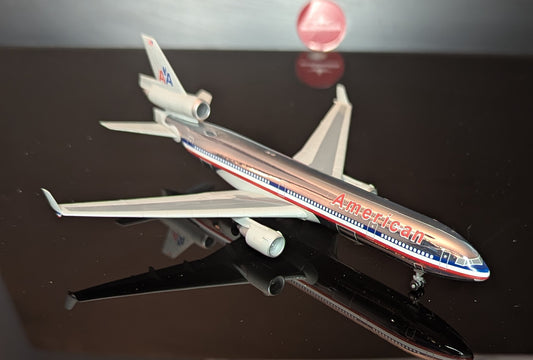 1:400 American Airlines MD-11 Dragon Wings