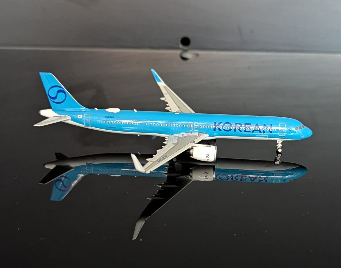 1:400 Korean Air A321neo Phoenix Models