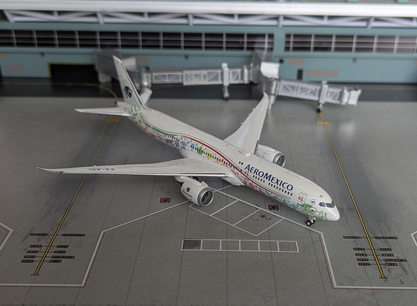 1:400 Aeromexico B787-9 Dreamliner "Quetzalcoatl" NG Models