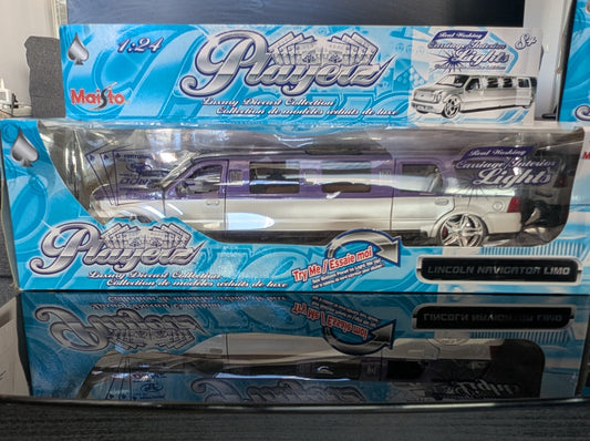 1/24 Playerz Lincoln Navigator Limo Purple Maisto -Diecast Model Car