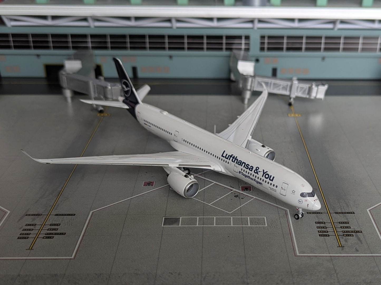 1:400 Lufthansa A350-900 "#TogetherAgain" NG Models