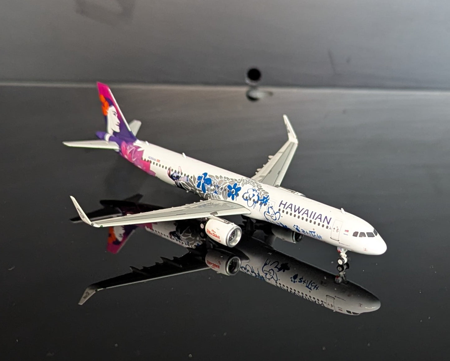 1:400 Hawaiian Air A321neo “Lilo and Stitch” Phoenix Models
