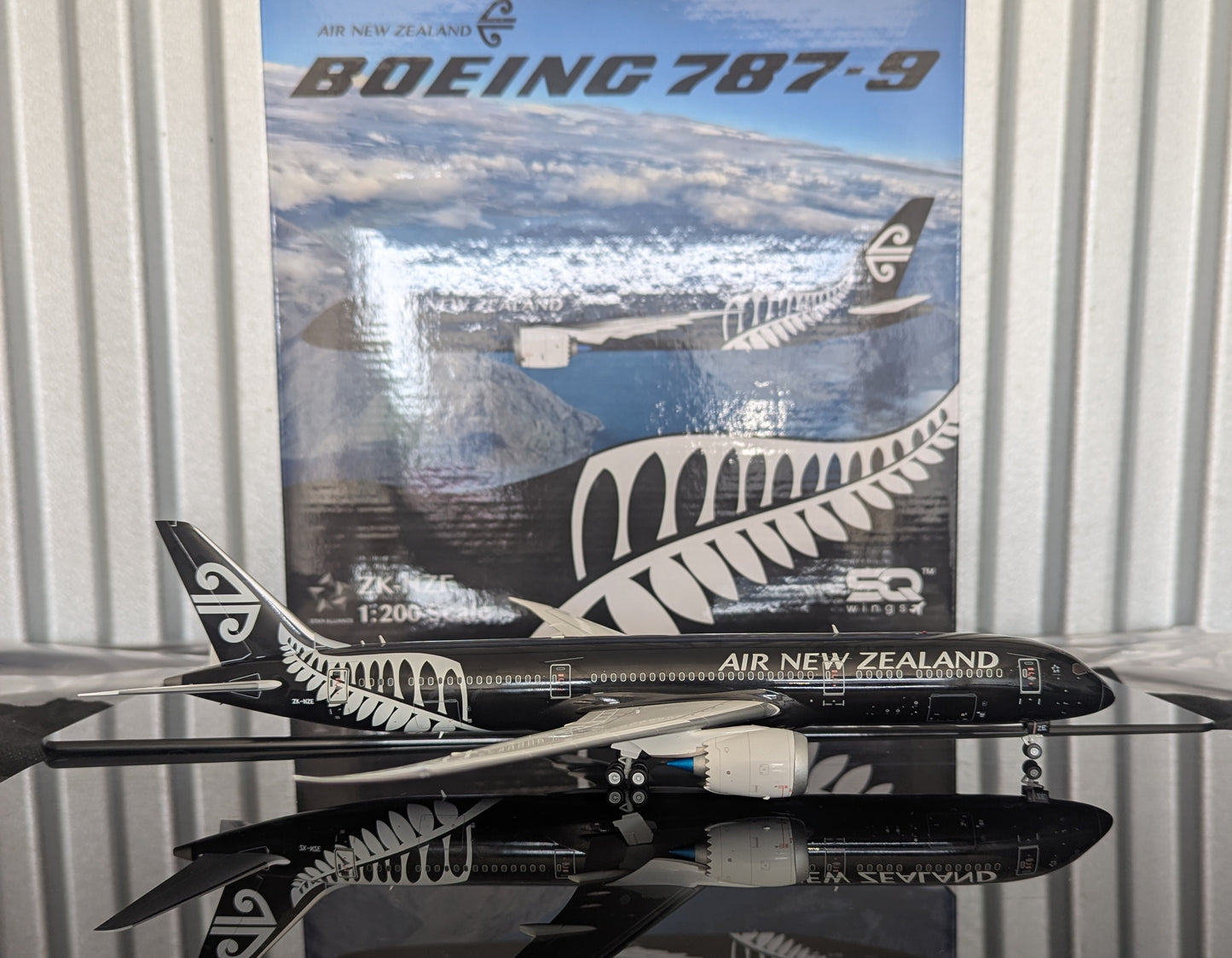 1:200 Air New Zealand B787-9 Dreamliner “All Black” SQ Wings