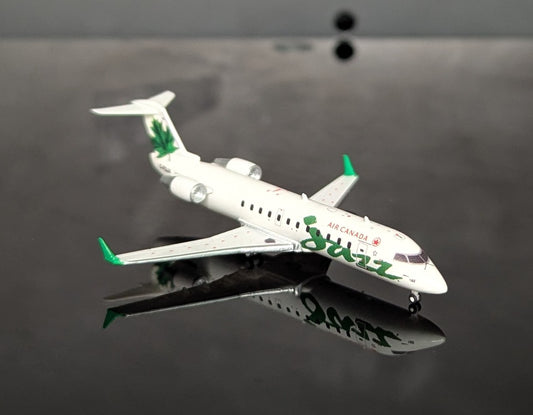 1:400 Air Canada Jazz CRJ-200 Green 3D Design Deck