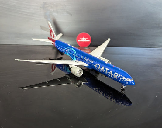 1:400 Qatar Airlines B777-300ER “Champions League” Aviation 400