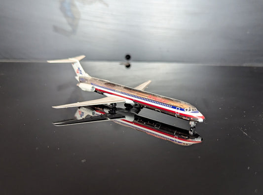 1:400 American Airlines MD-82 Dragon Wings