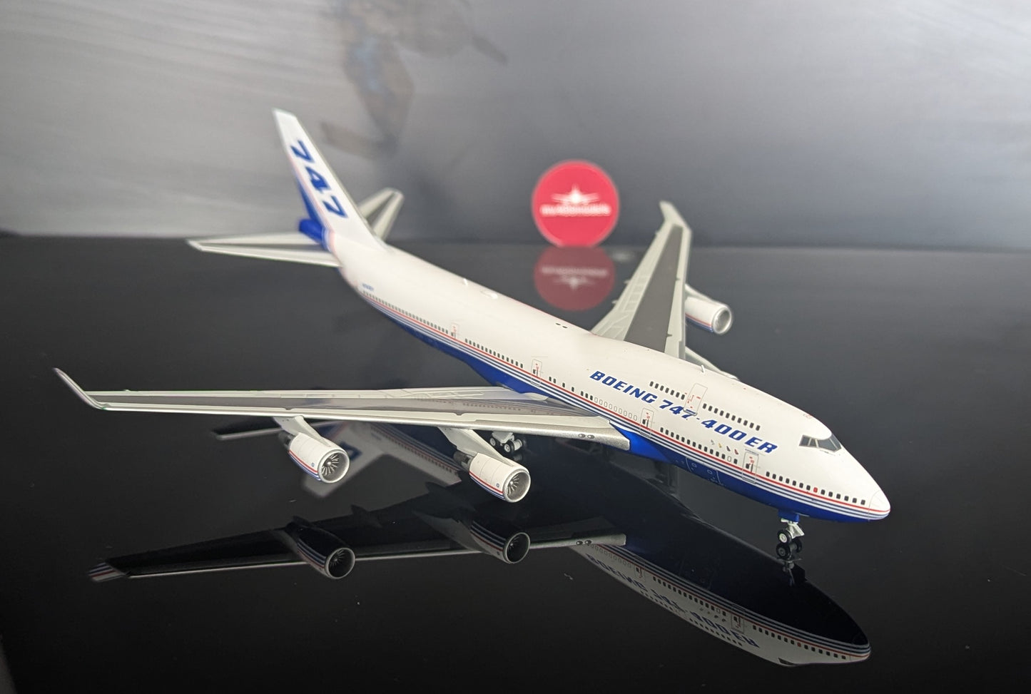 1:400 Boeing House Colors B747-400ER HX Models
