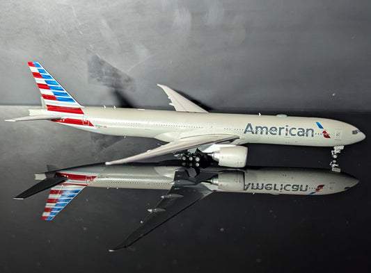 1:400 American Airlines B777-300ER New magnetic detachable landing gear Aviation 400