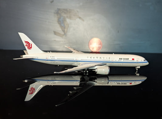 1:400 Air China B787-9 Dreamliner Phoenix Models